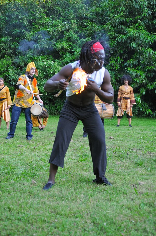 Evry Daily Photo - Cie Afrodite - Fete Mille et une Lumieres 045.jpg
